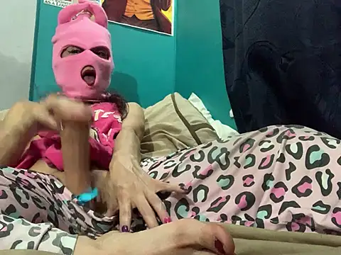 Snapshot of NatashaRex chatting on 03.22.25 NatashaRex online show from 03.22.25