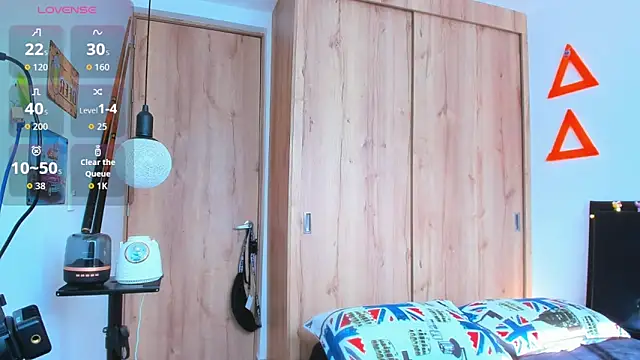 Snapshot of fitnolan chatting on 11.11.25 fitnolan online show from 11.11.25