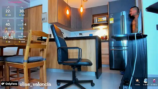 Snapshot of fitnolan chatting on 02.13.26 fitnolan online show from 02.13.26