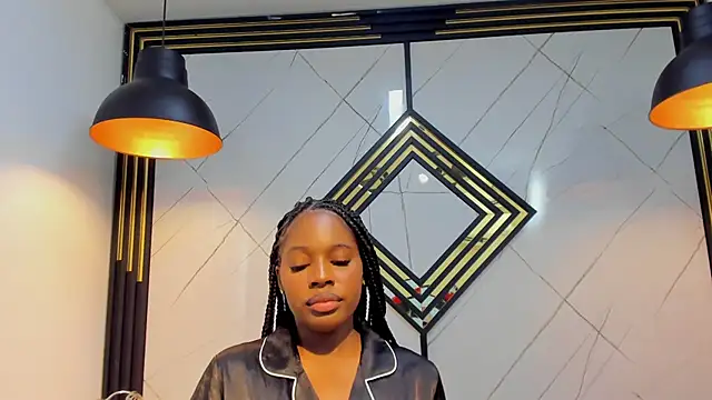 Snapshot of EmilyDiaaz chatting on 03.22.25 EmilyDiaaz online show from 03.22.25