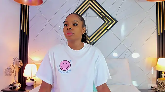 Snapshot of EmilyDiaaz chatting on 09.09.25 EmilyDiaaz online show from 09.09.25