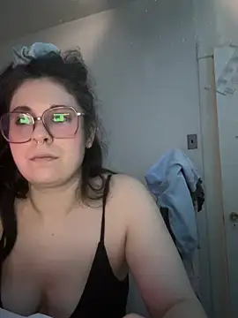 Snapshot of Rosiee69_ chatting on 03.06.25 Rosiee69 online show from 03.06.25