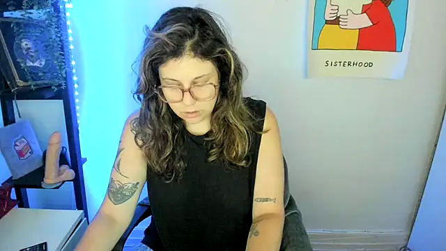 Snapshot of Rosiee69_ chatting on 06.27.26 Rosiee69 online show from 06.27.26