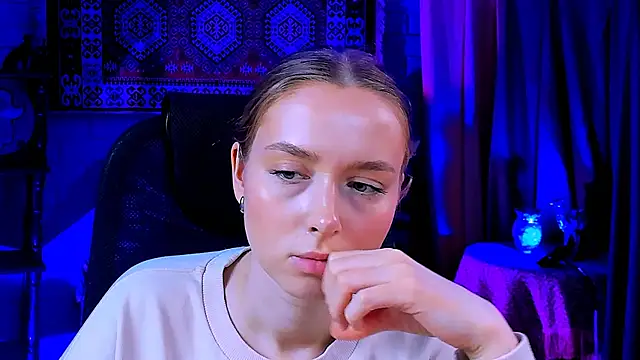 JenniferGraces online show from 03.05.25