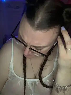 HTXBELLE online show from 03.05.25