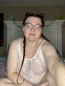 HTXBELLE online show from 03.08.25