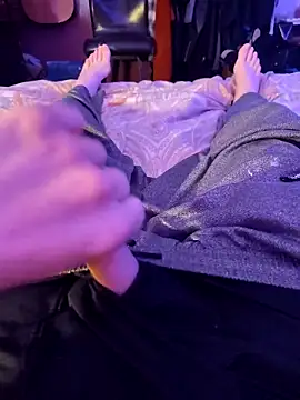 Snapshot of Cummaker69 chatting on 02.18.25 Cummaker69 online show from 02.18.25