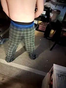 Snapshot of Cummaker69 chatting on 11.23.25 Cummaker69 online show from 11.23.25