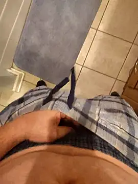 Snapshot of Cummaker69 chatting on 11.28.25 Cummaker69 online show from 11.28.25