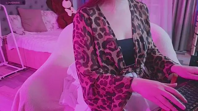 baby debbie online show from 10.10.25