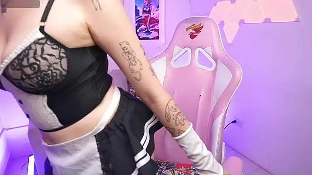 SaharaKramer online show from 02.20.25