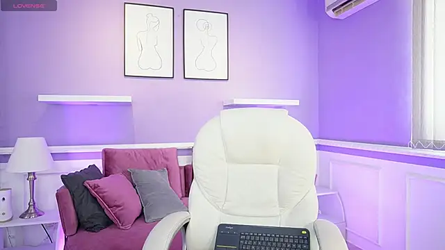 SaharaKramer online show from 03.08.25