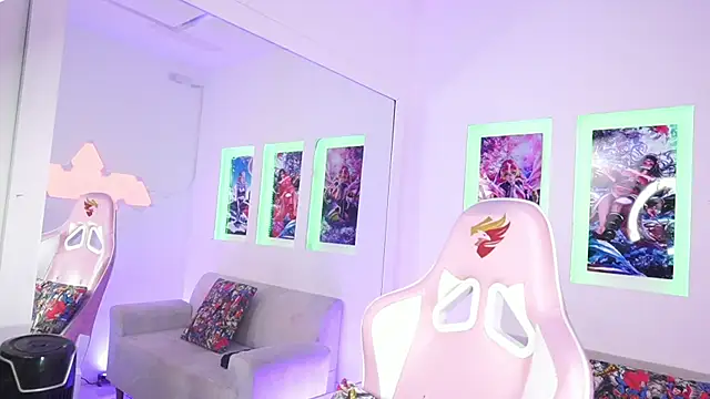 SaharaKramer online show from 03.10.25