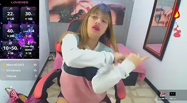 Snapshot of Rihana_Milan chatting on 03.01.25 Rihana Milan online show from 03.01.25