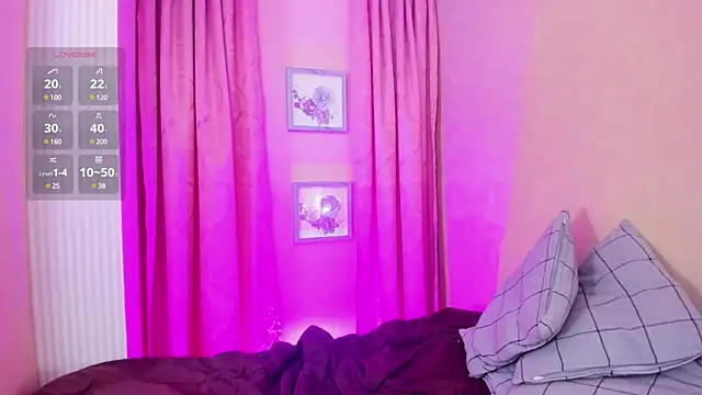 Snapshot of iiangel_ chatting on 03.09.25 iiangel online show from 03.09.25