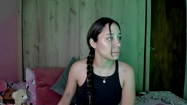 Snapshot of TANIA_06 chatting on 06.10.26 TANIA 06 online show from 06.10.26