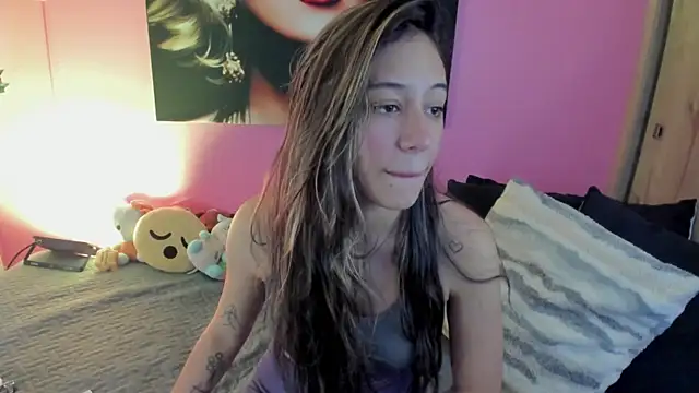 Snapshot of TANIA_06 chatting on 07.04.26 TANIA 06 online show from 07.04.26