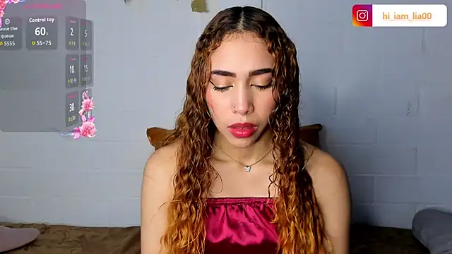 LiaHansson online show from 11.18.25