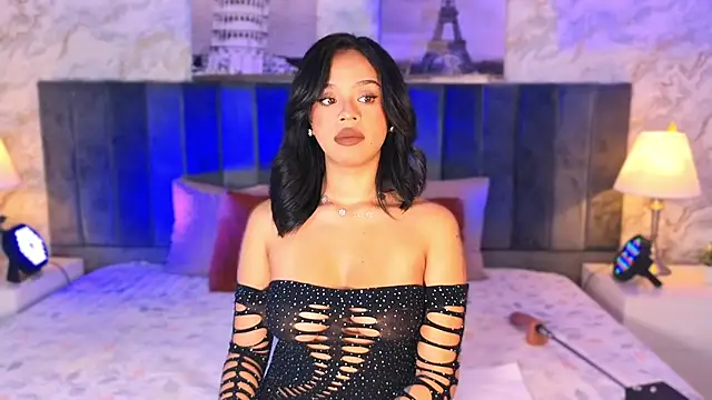 Snapshot of LiaHilton2 chatting on 09.18.25 LiaHilton2 online show from 09.18.25