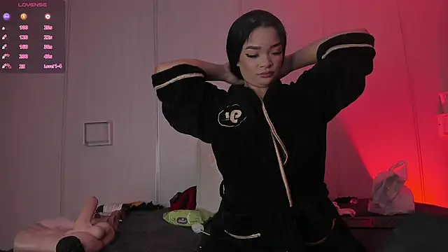 sasha riverss online show from 12.22.25