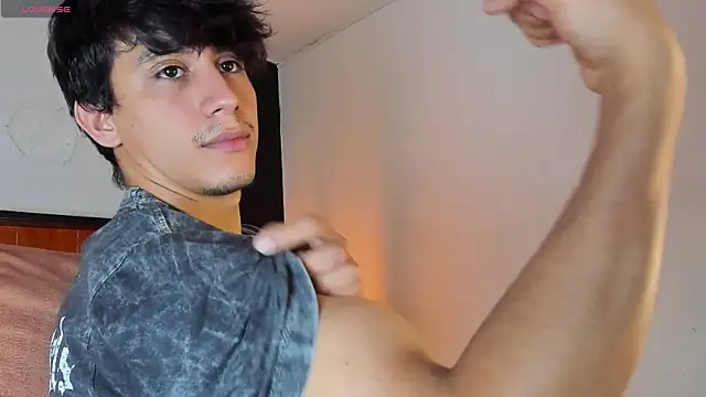 Allex Cano online show from 03.04.26