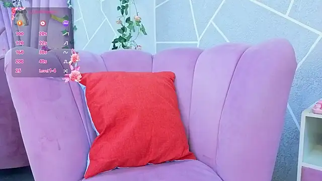 Snapshot of EmmyCortez chatting on 11.13.25 EmmyCortez online show from 11.13.25