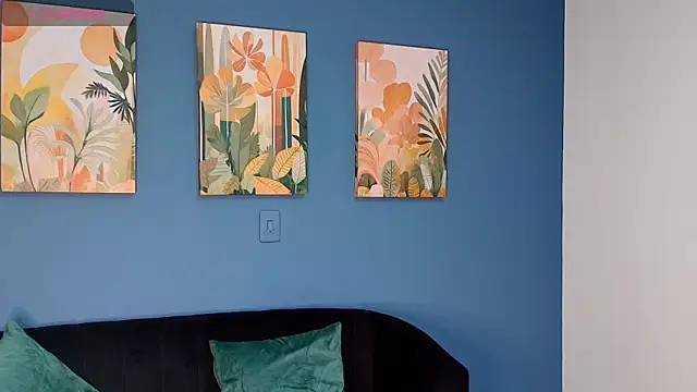 Zamira Taylor online show from 10.15.25