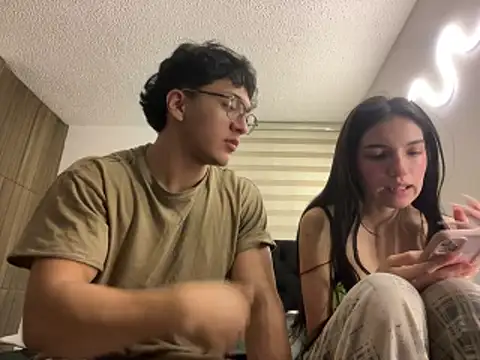 DesireLuxe online show from 03.17.26