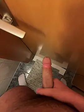 Snapshot of turkishhard25_geil chatting on 03.23.26 turkishhard25 geil online show from 03.23.26