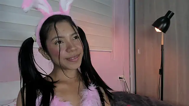 emily sweett24 online show from 03.09.25