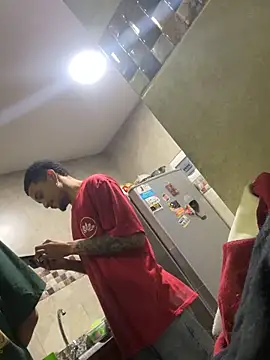 Snapshot of eross_chipre_ chatting on 10.07.25 eross chipre online show from 10.07.25