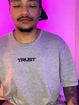 Snapshot of eross_chipre_ chatting on 11.03.25 eross chipre online show from 11.03.25