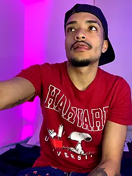 Snapshot of eross_chipre_ chatting on 11.07.25 eross chipre online show from 11.07.25