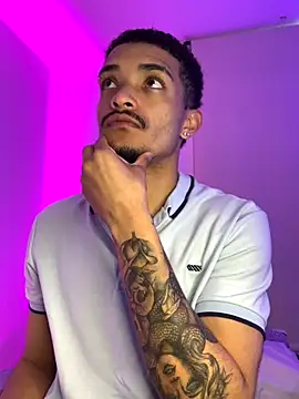 Snapshot of eross_chipre_ chatting on 11.08.25 eross chipre online show from 11.08.25