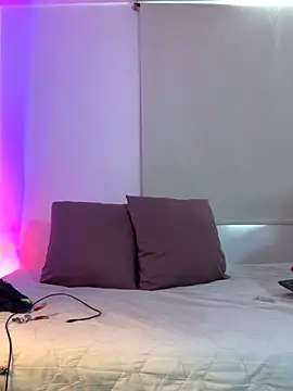 Snapshot of eross_chipre_ chatting on 11.25.25 eross chipre online show from 11.25.25