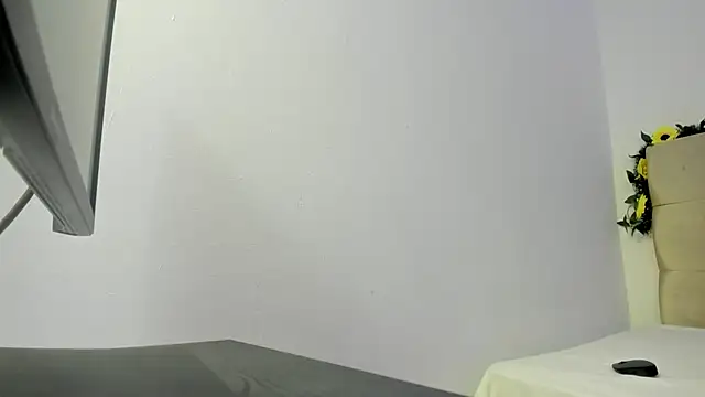 MICHAEL AND SHARON online show from 02.25.25