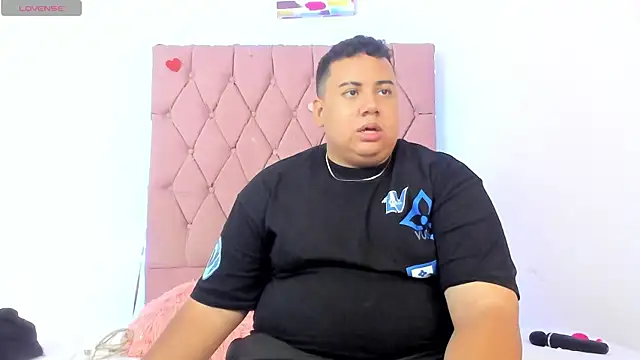 MICHAEL AND SHARON online show from 10.22.25