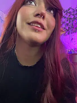 Snapshot of Niconya chatting on 03.21.25 Niconya online show from 03.21.25