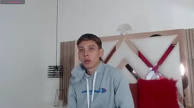 Snapshot of Noahoconor chatting on 02.25.25 Noahoconor online show from 02.25.25