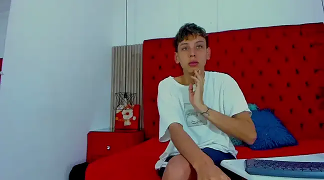 Snapshot of Noahoconor chatting on 03.05.25 Noahoconor online show from 03.05.25