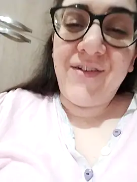 Dolcecurvy online show from 04.16.26