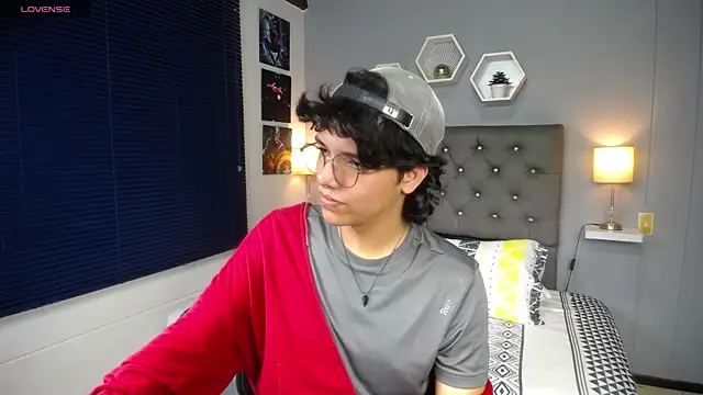 Snapshot of cheryl_bohareal chatting on 02.24.25 cheryl bohareal online show from 02.24.25