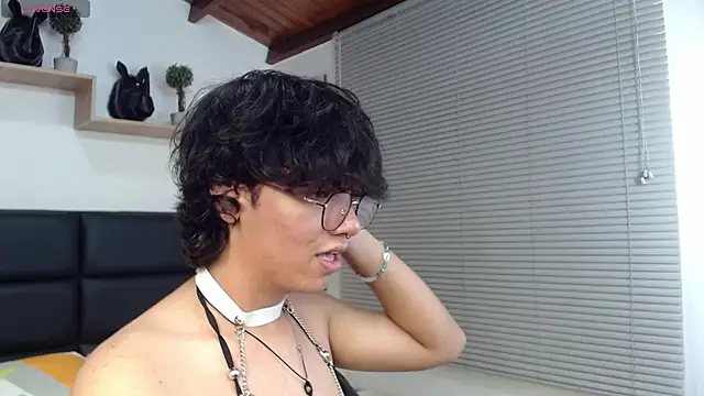 Snapshot of cheryl_bohareal chatting on 03.06.25 cheryl bohareal online show from 03.06.25