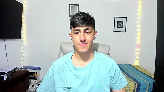 Snapshot of babymaik chatting on 09.08.25 babymaik online show from 09.08.25