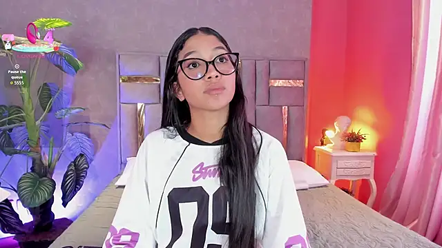 Tyla Ks online show from 03.12.26