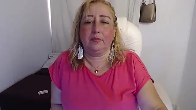 Snapshot of Mature_2025 chatting on 09.29.25 Mature 2025 online show from 09.29.25