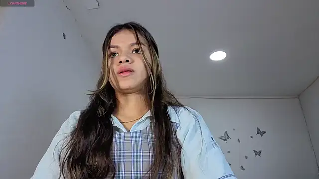 sophia ramirez12 online show from 10.18.25