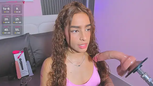 honey sofii  online show from 02.18.26