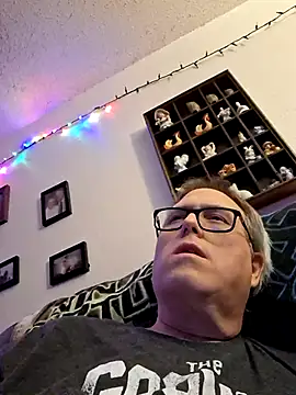 Smallone327 online show from 02.19.25