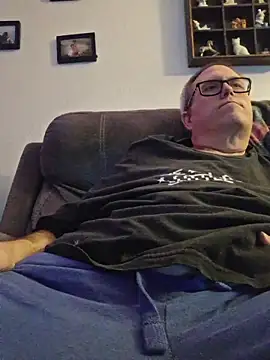 Snapshot of Smallone327 chatting on 03.02.26 Smallone327 online show from 03.02.26